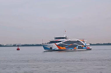 新舫焕彩 点亮浦江｜我司承建黄浦江新型游船“浦晏江斓”号正式亮相  